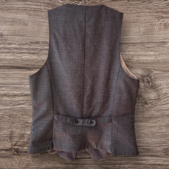 H&M Gray Tailored Vest – Size 8 (EUR 38) - Picture 3 of 5